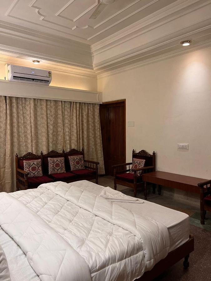 Aavaa Shanti Niwas Varanasi Exterior photo